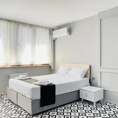Pleasant Studio Flat In Kabatas Beyoglu Апартаменты