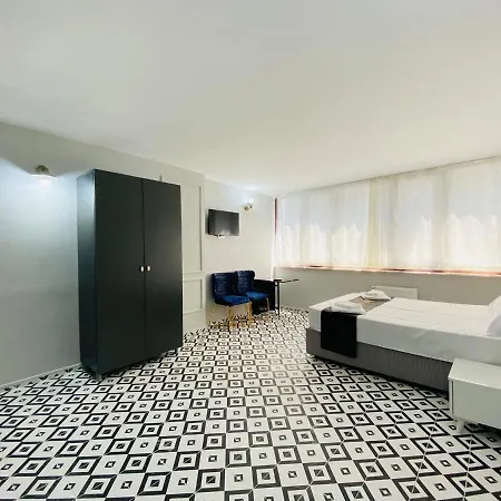 Pleasant Studio Flat In Kabatas Beyoglu Апартаменты Стамбул
