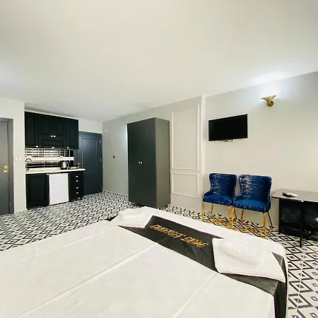 Pleasant Studio Flat In Kabatas Beyoglu Апартаменты *